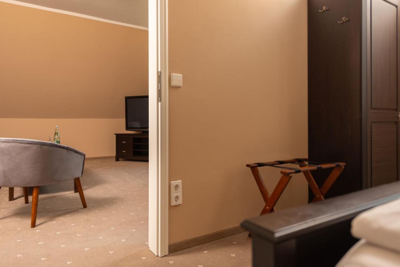 Hotel Wasserschloesschen เนาม์บวร์ก ภายนอก รูปภาพ